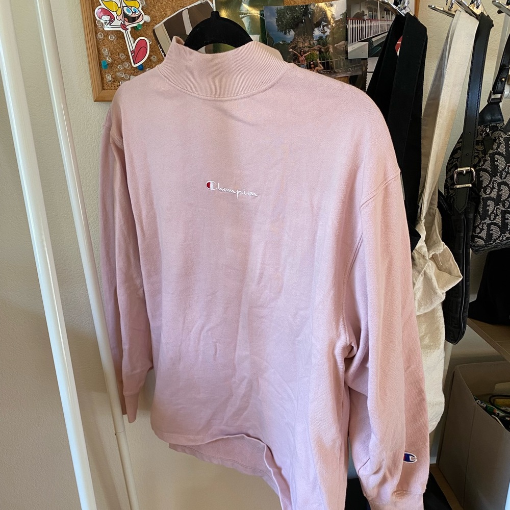 sold // Champion Crewneck